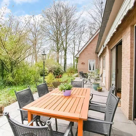 Near The Efteling With Garden Holiday home Nieuwkuijk