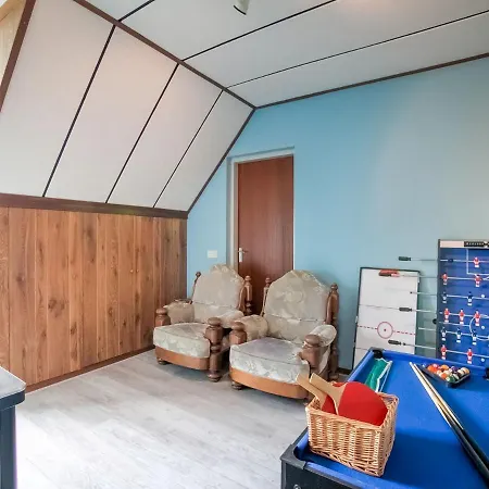 Near The Efteling With Garden Holiday home